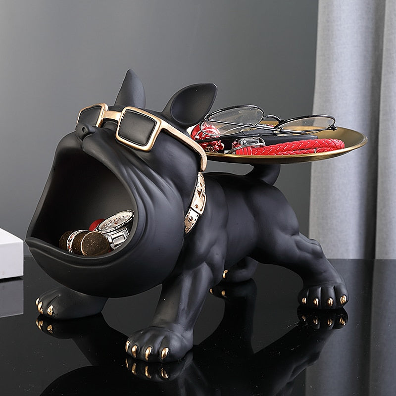 Ihr neuer Butler – 100 % perfekt emulierte Statue der französischen Bulldogge