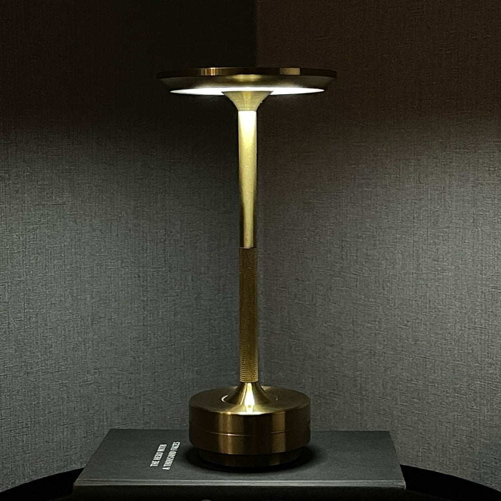 LAMPE™ Metallic Cordless Table Lamp